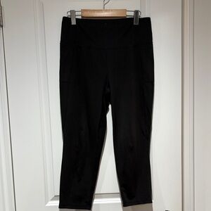Active USA Black Cropped Pants